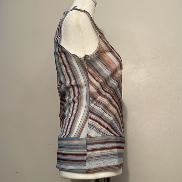 Younique Y2K sleeveless top, diagonal stripes size medium (23-111) - Picture 5 of 9